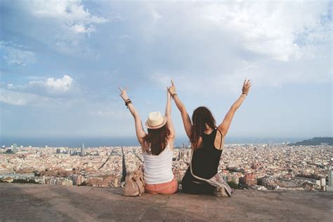 hacer amigos en barcelona|Barcelona Fun Activites Meet people and Make friends 